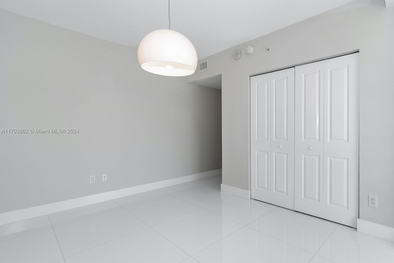 400 Sunny Isles Blvd # 919, Sunny Isles Beach FL 33160 — 29