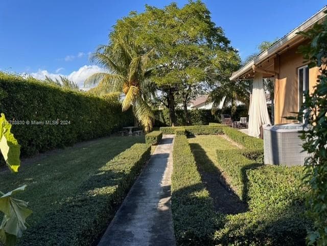 10601 SW 128th St, Miami FL 33176 — 4
