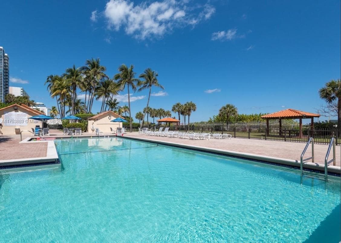 2555 Collins Ave # 1409, Miami Beach FL 33140 — 47