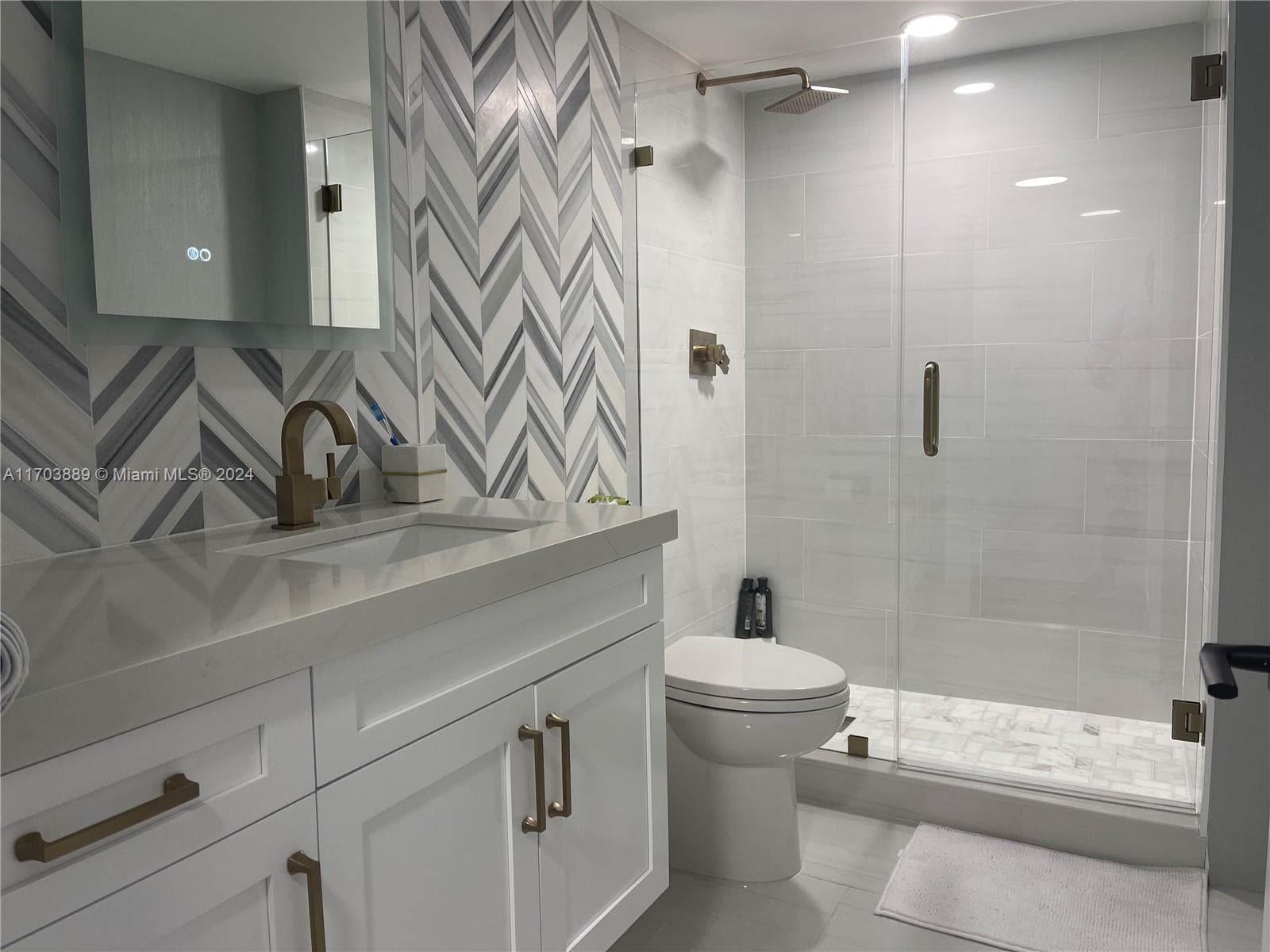 2555 Collins Ave # 1409, Miami Beach FL 33140 — 1