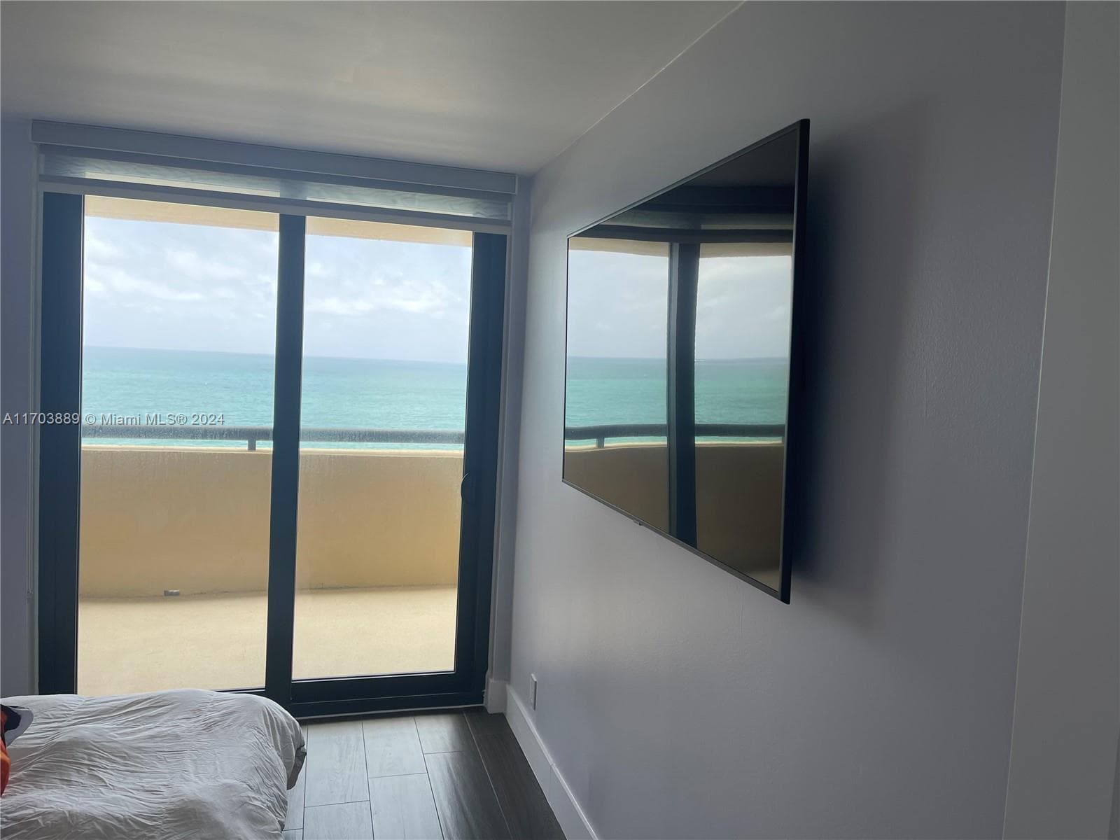 2555 Collins Ave # 1409, Miami Beach FL 33140 — 20