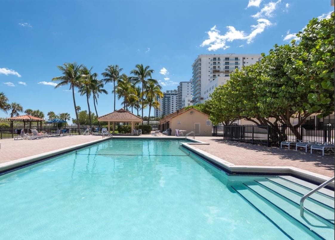 2555 Collins Ave # 1409, Miami Beach FL 33140 — 48
