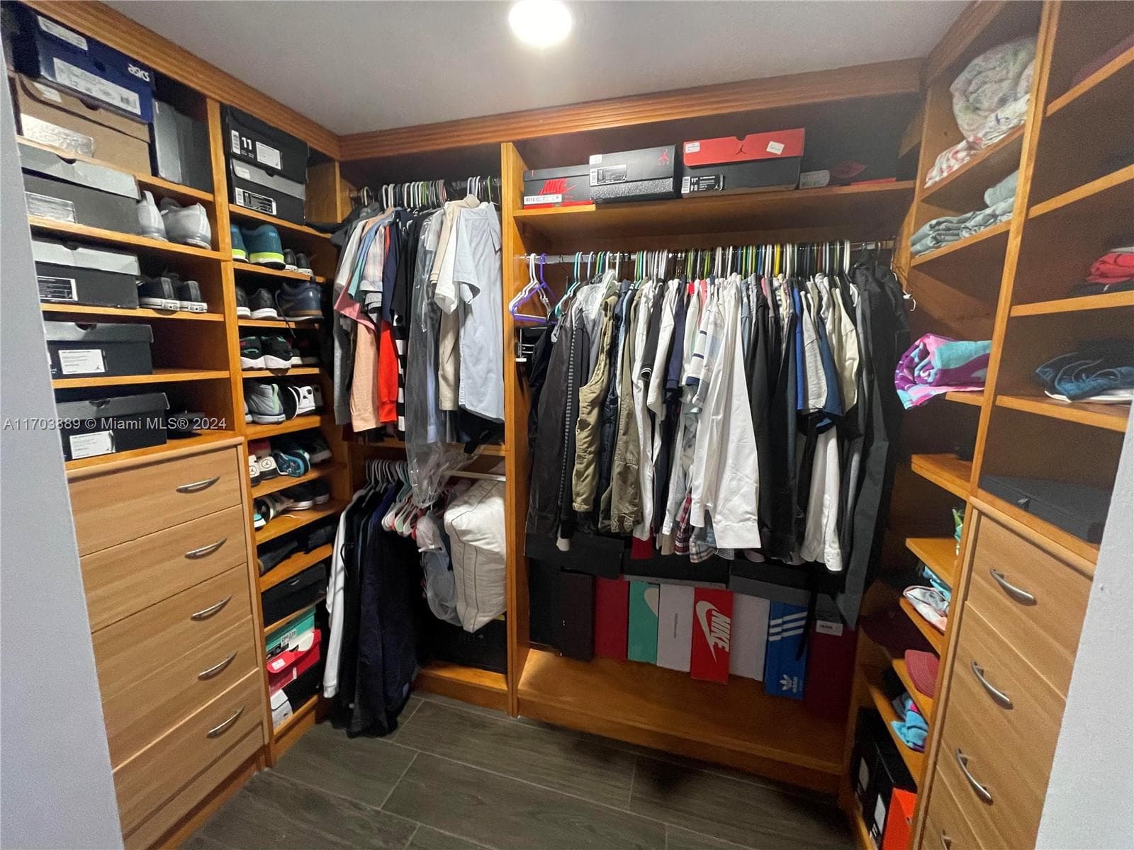 2555 Collins Ave # 1409, Miami Beach FL 33140 — 31