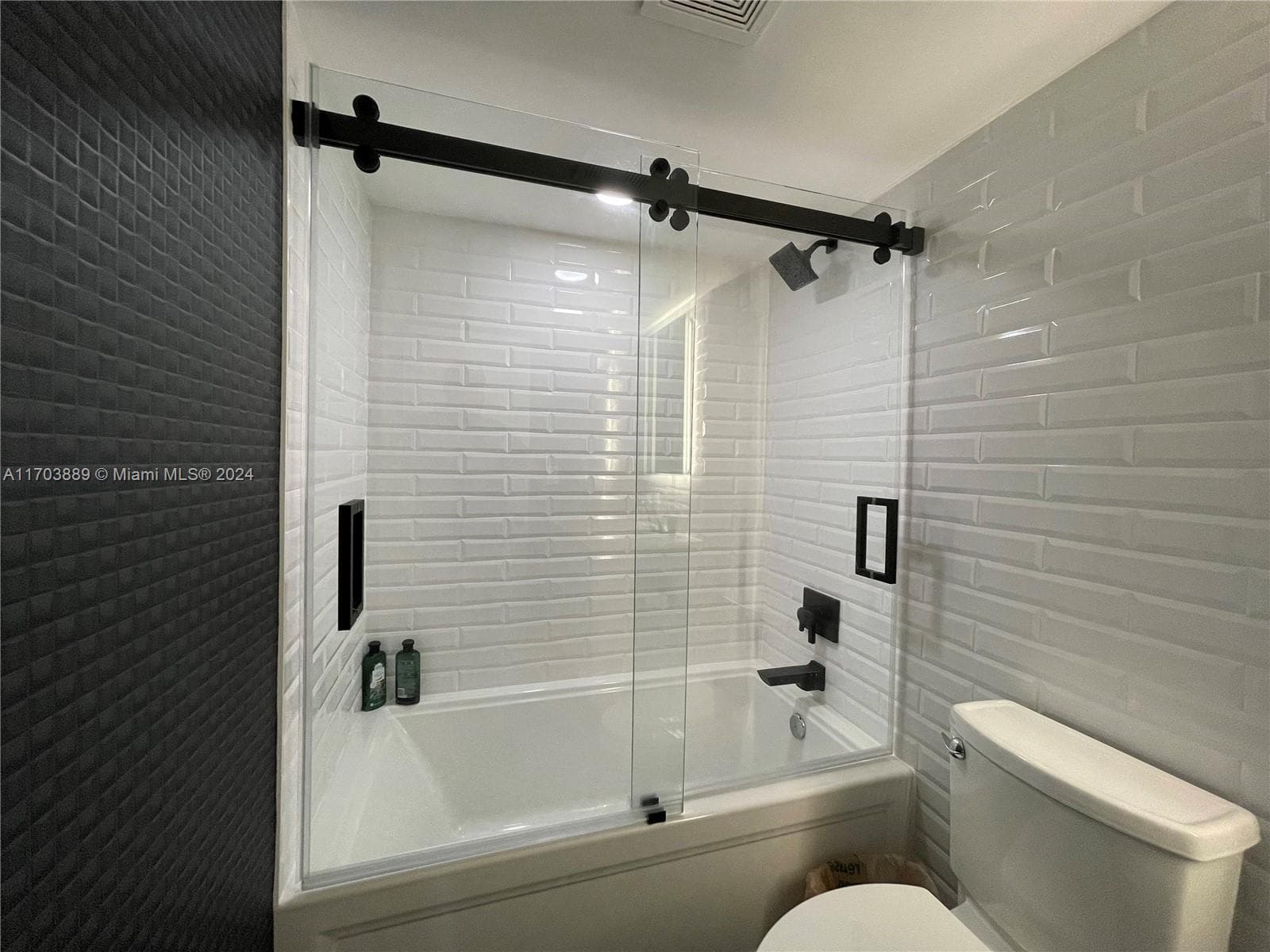 2555 Collins Ave # 1409, Miami Beach FL 33140 — 29