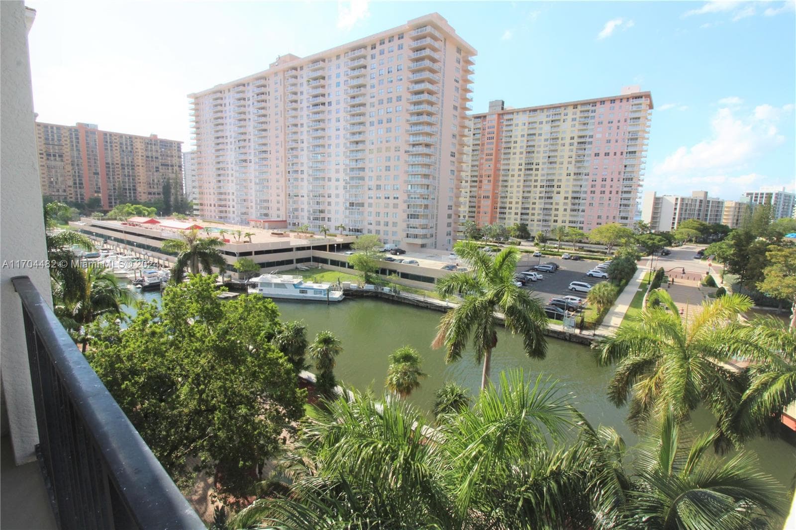 17150 N Bay Rd # 2612, Sunny Isles Beach FL 33160 — 2