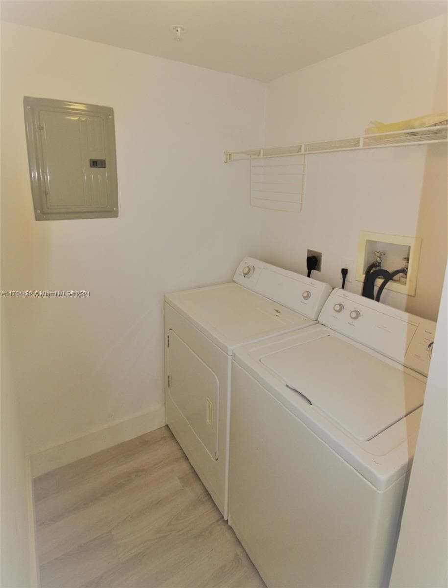 17150 N Bay Rd # 2612, Sunny Isles Beach FL 33160 — 17