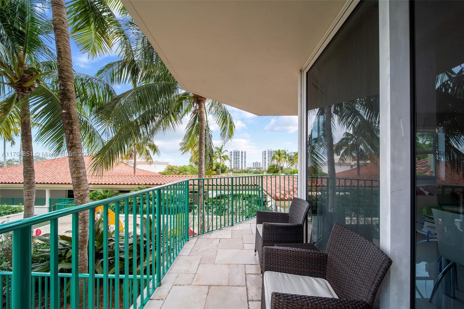 19900 E Country Club Dr # 610, Aventura FL 33180 — 42