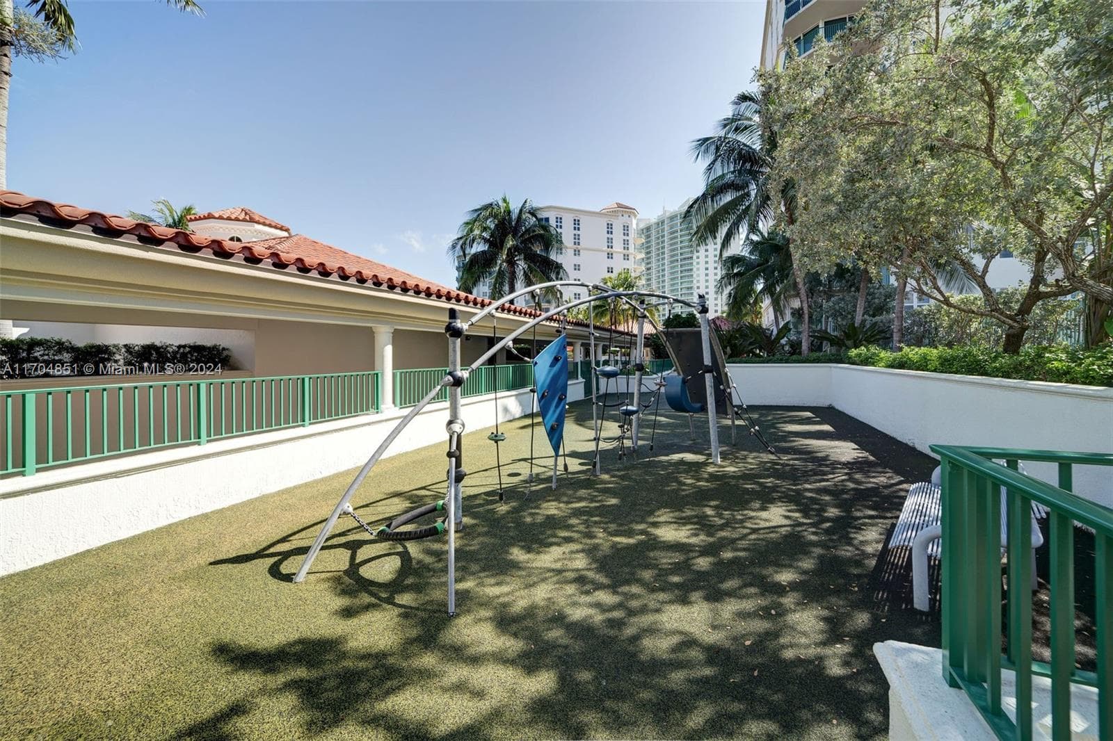 19900 E Country Club Dr # 610, Aventura FL 33180 — 36
