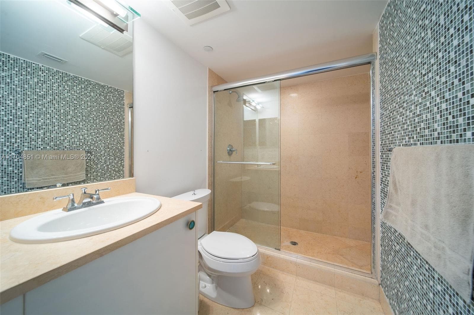19900 E Country Club Dr # 610, Aventura FL 33180 — 20