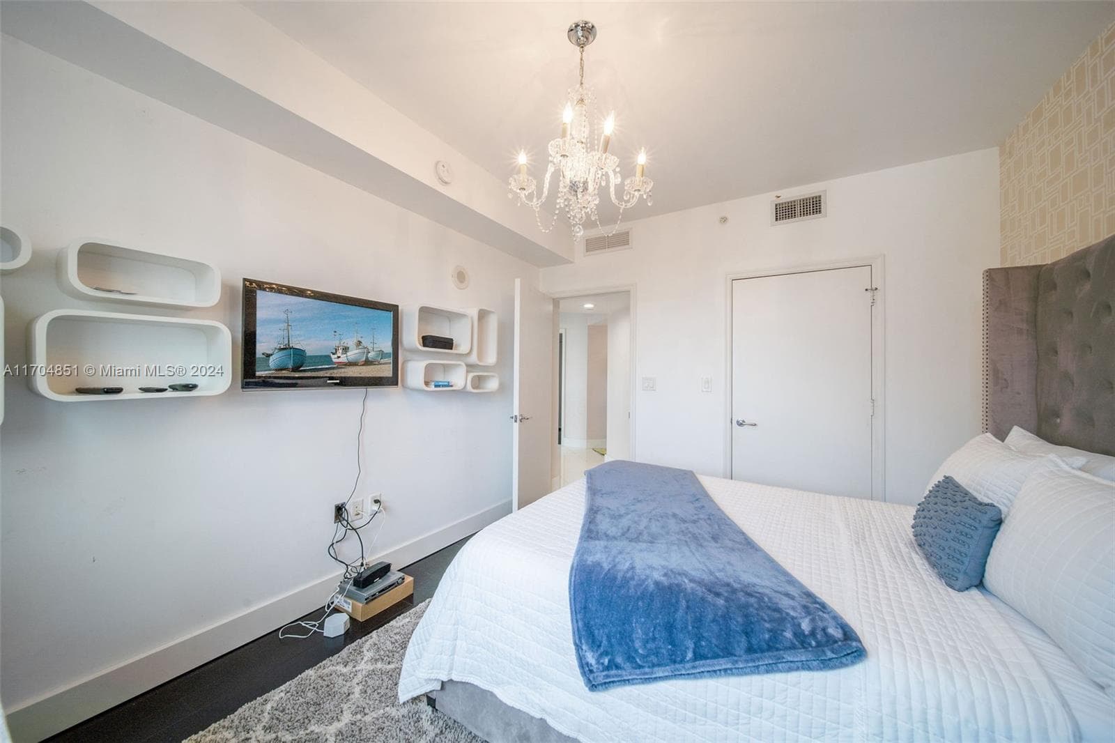 19900 E Country Club Dr # 610, Aventura FL 33180 — 19