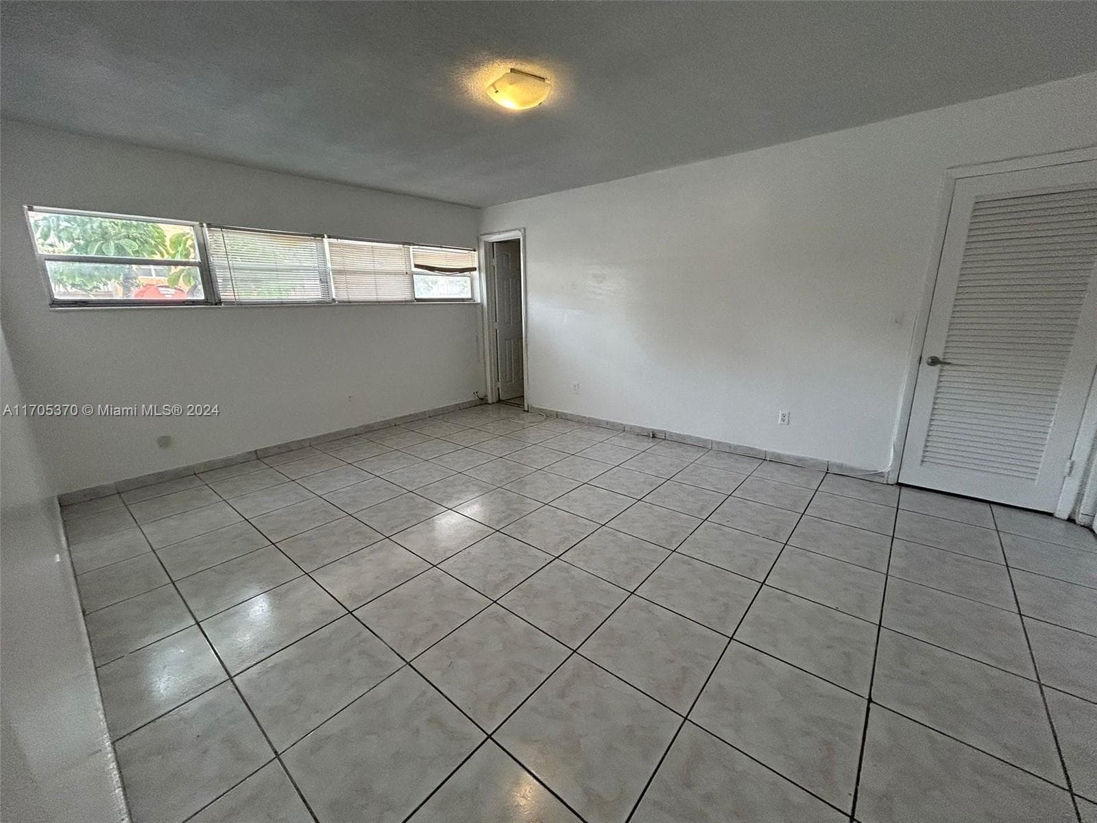 11855 NE 19th Dr # 8, North Miami FL 33181 — 12