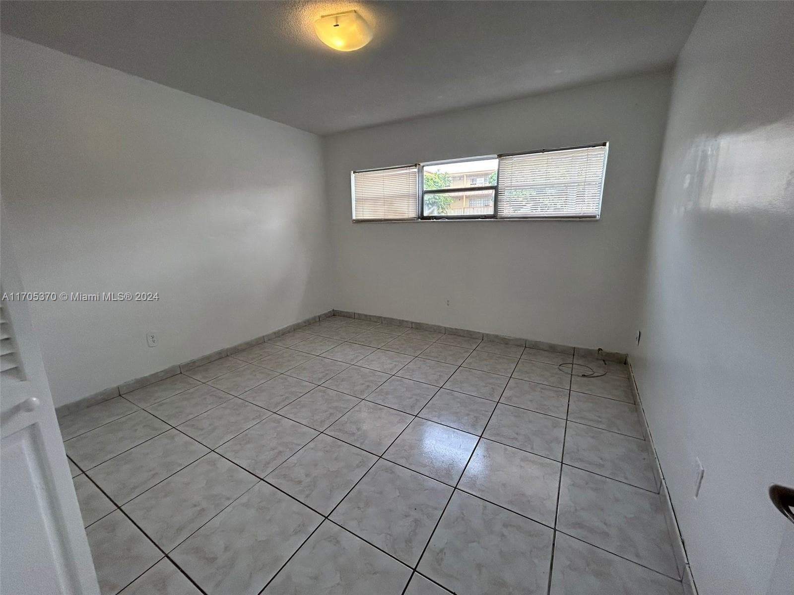 11855 NE 19th Dr # 8, North Miami FL 33181 — 10