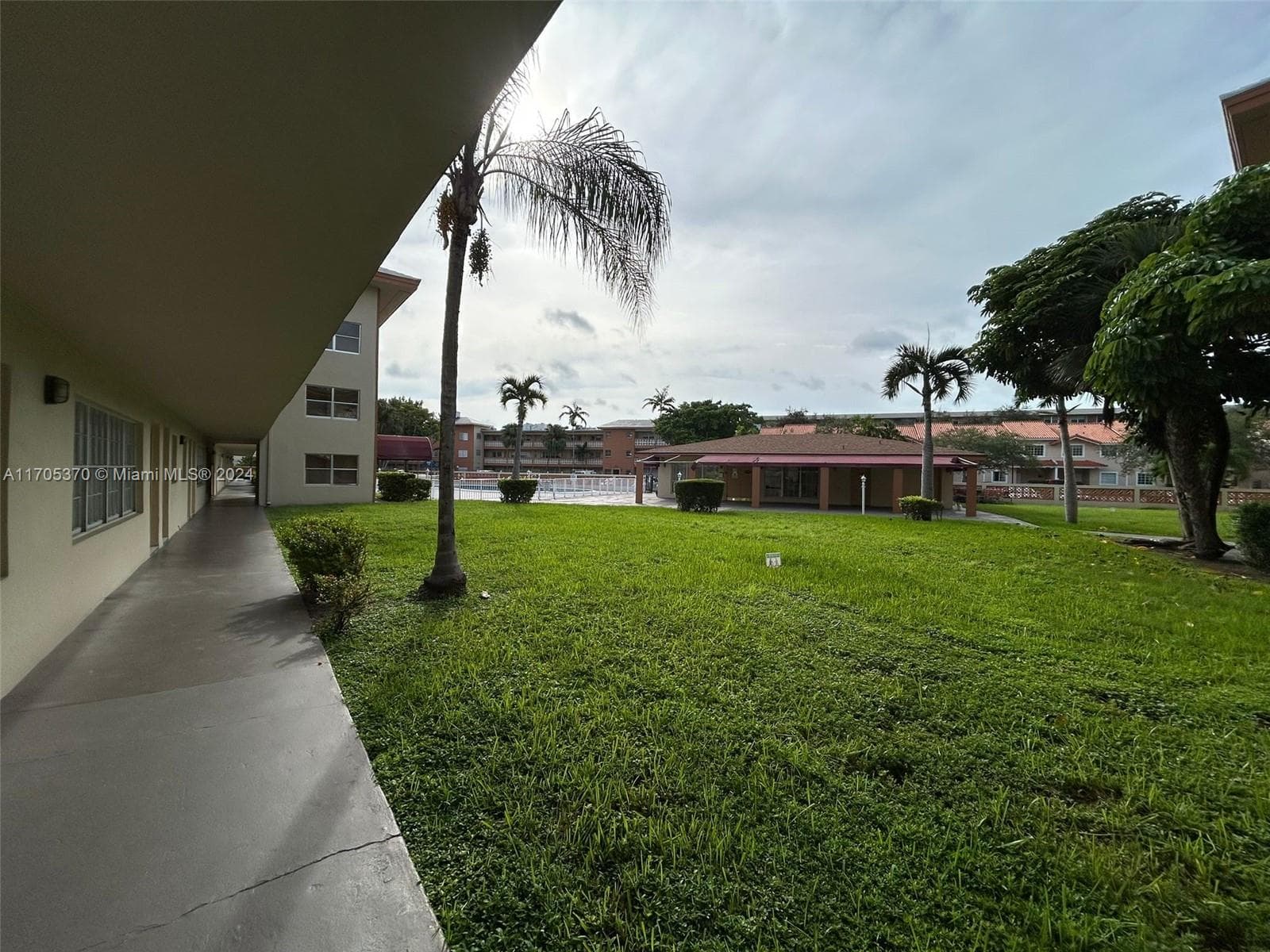 11855 NE 19th Dr # 8, North Miami FL 33181 — 15