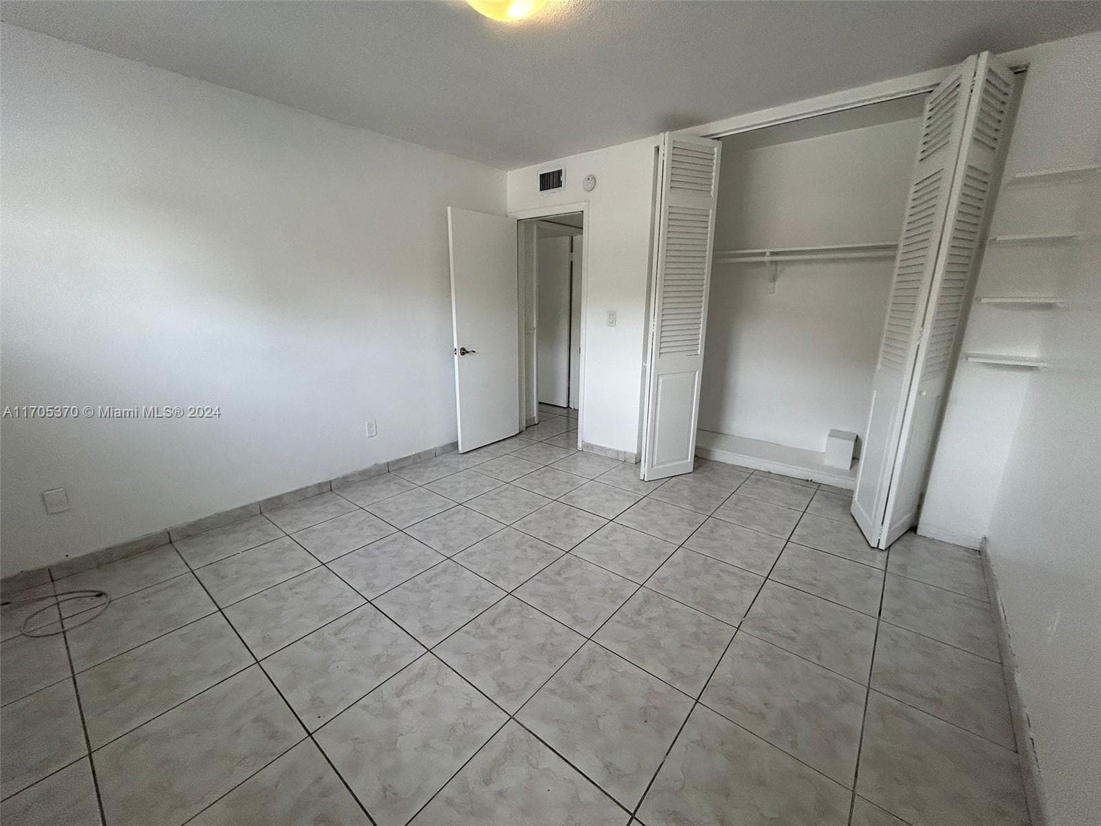 11855 NE 19th Dr # 8, North Miami FL 33181 — 11