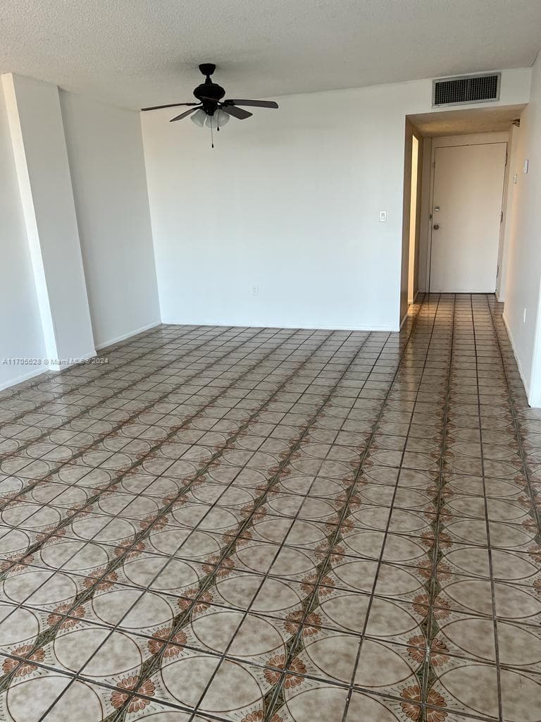 15600 NW 7th Ave # 821, Miami FL 33169 — 2