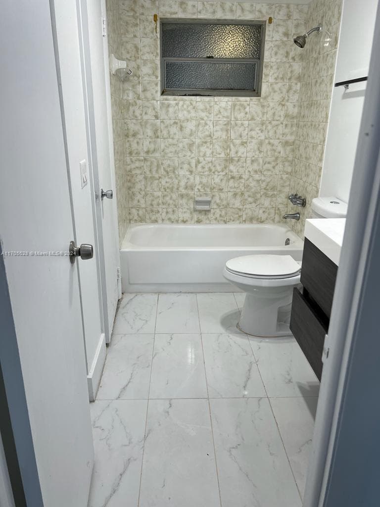 15600 NW 7th Ave # 821, Miami FL 33169 — 8