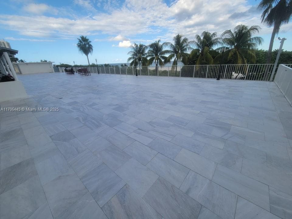 5601 Collins Ave # 9, Miami Beach FL 33140 — 40