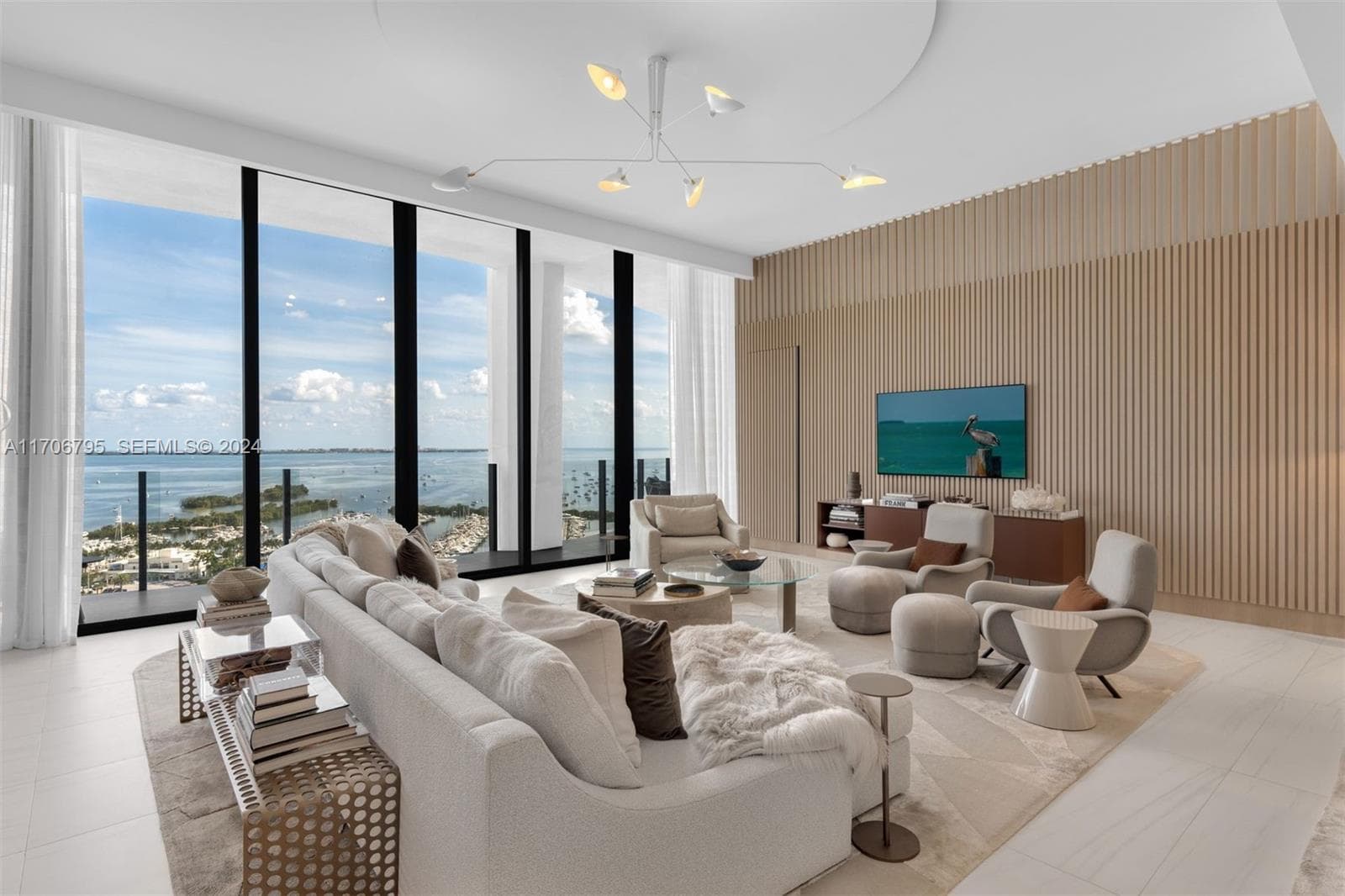 2811 S Bayshore Dr, Miami FL 33133 — 26