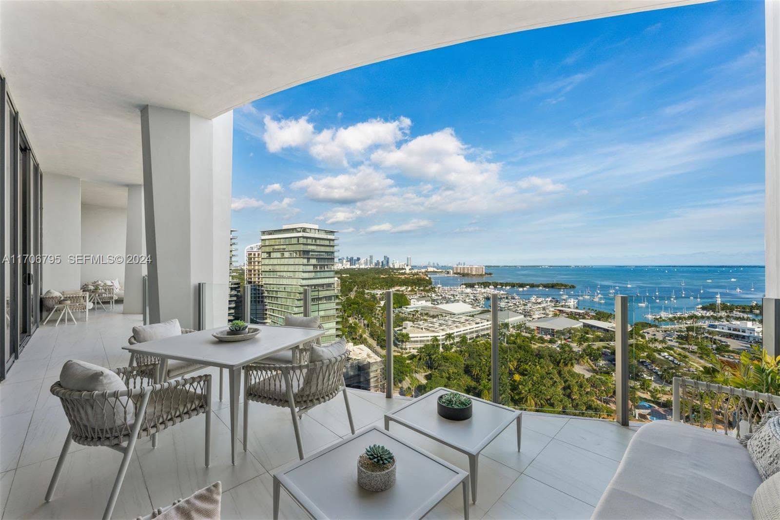 2811 S Bayshore Dr, Miami FL 33133 — 1