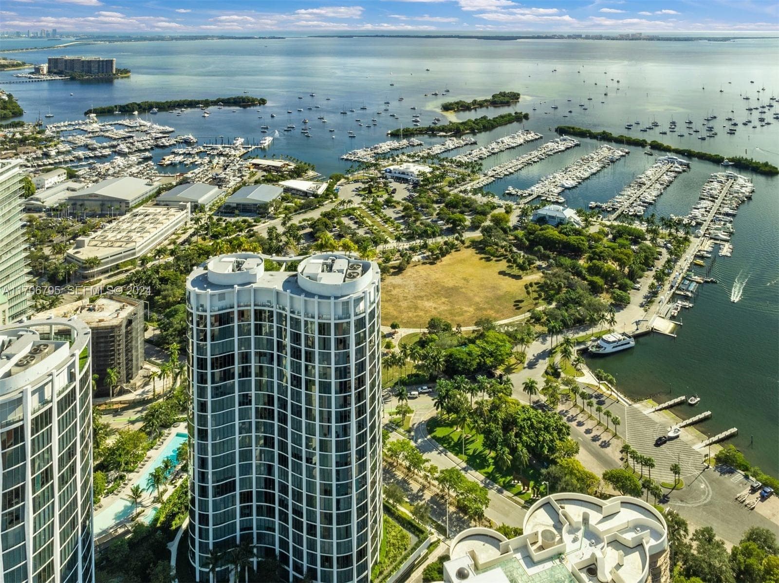 2811 S Bayshore Dr, Miami FL 33133 — 15