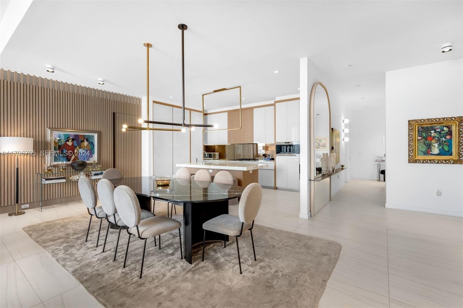 2811 S Bayshore Dr, Miami FL 33133 — 4
