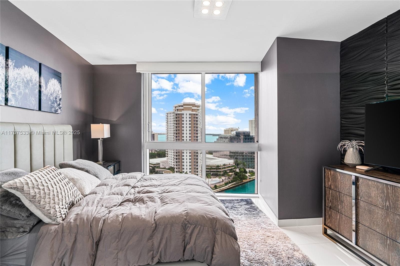 495 Brickell Ave # 1702, Miami FL 33131 — 42