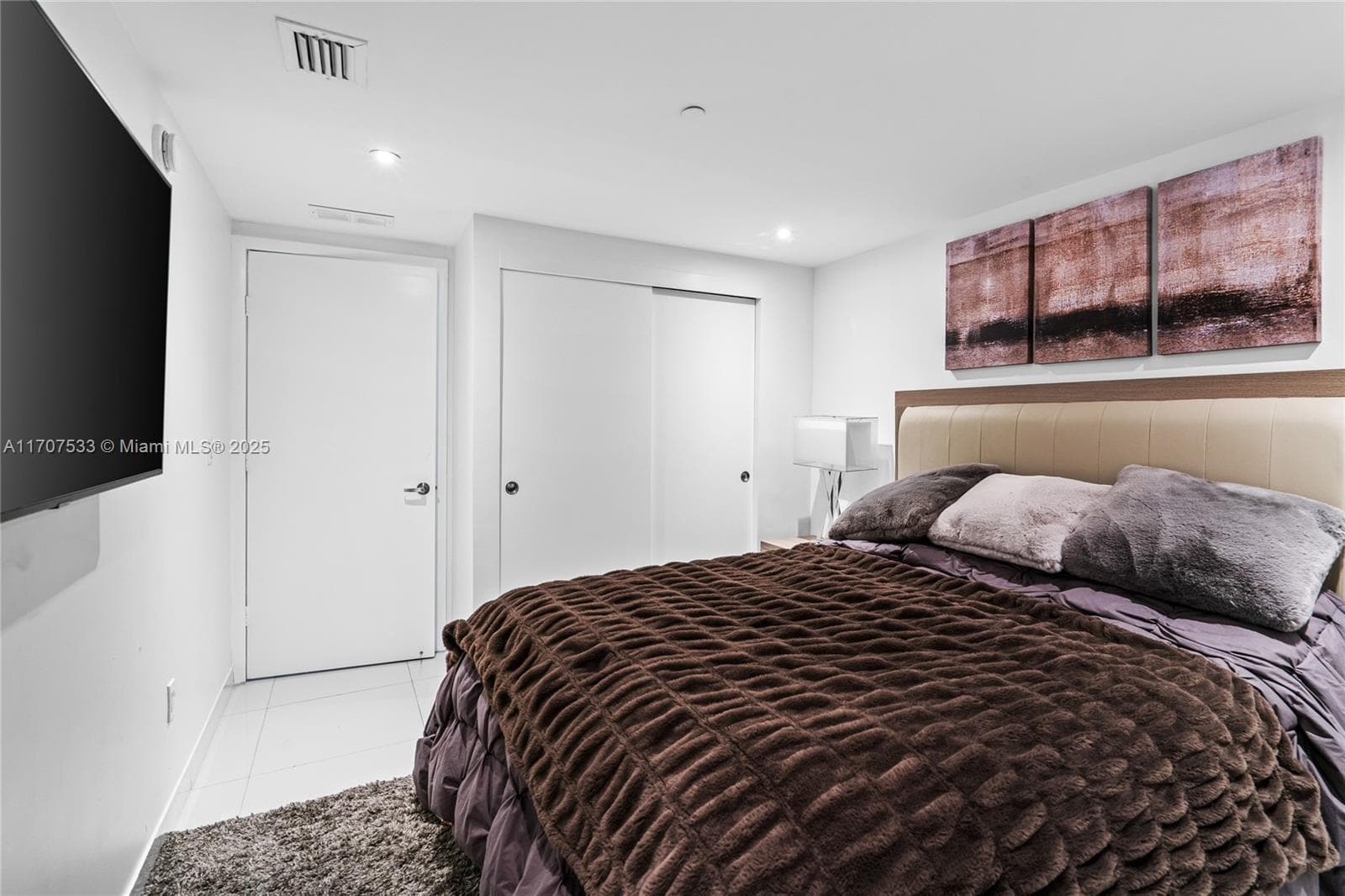 495 Brickell Ave # 1702, Miami FL 33131 — 46