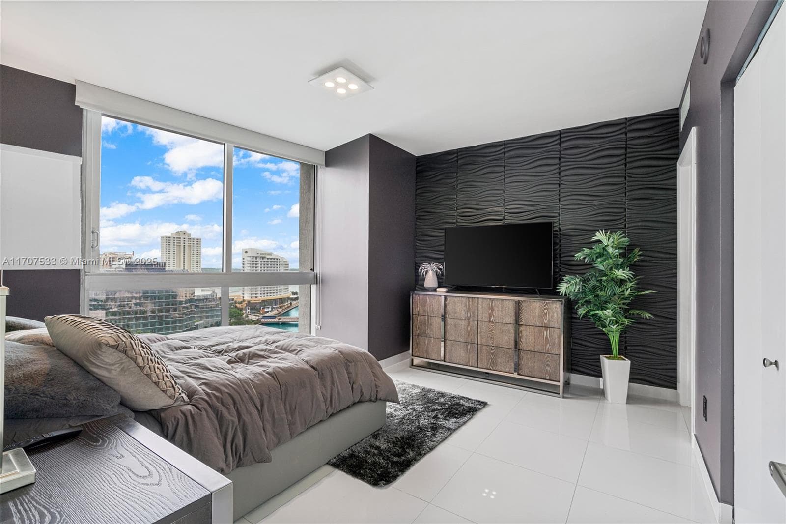 495 Brickell Ave # 1702, Miami FL 33131 — 43