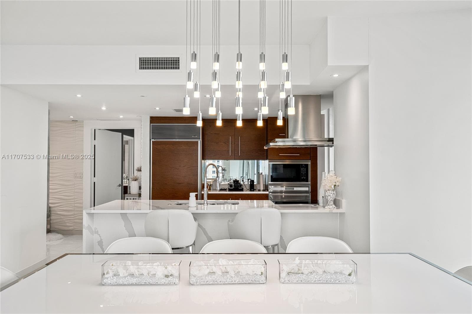 495 Brickell Ave # 1702, Miami FL 33131 — 20