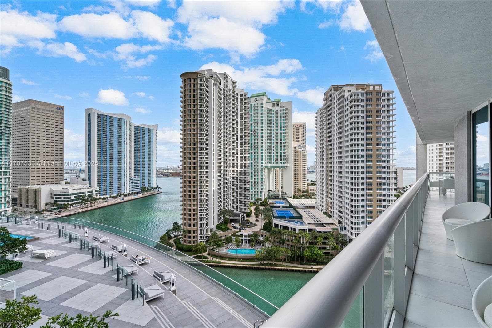 495 Brickell Ave # 1702, Miami FL 33131 — 51