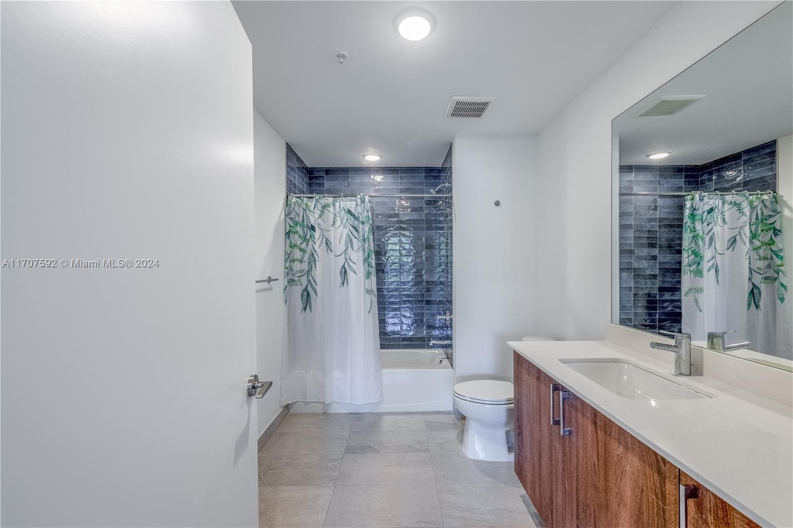 1080 NE 215th St # 519, Unincorporated Dade County FL 33179 — 13