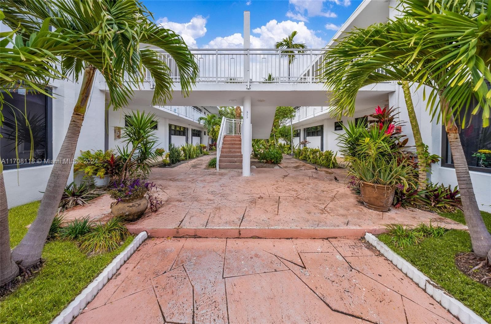 235 78th St, Miami Beach FL 33141 — 4