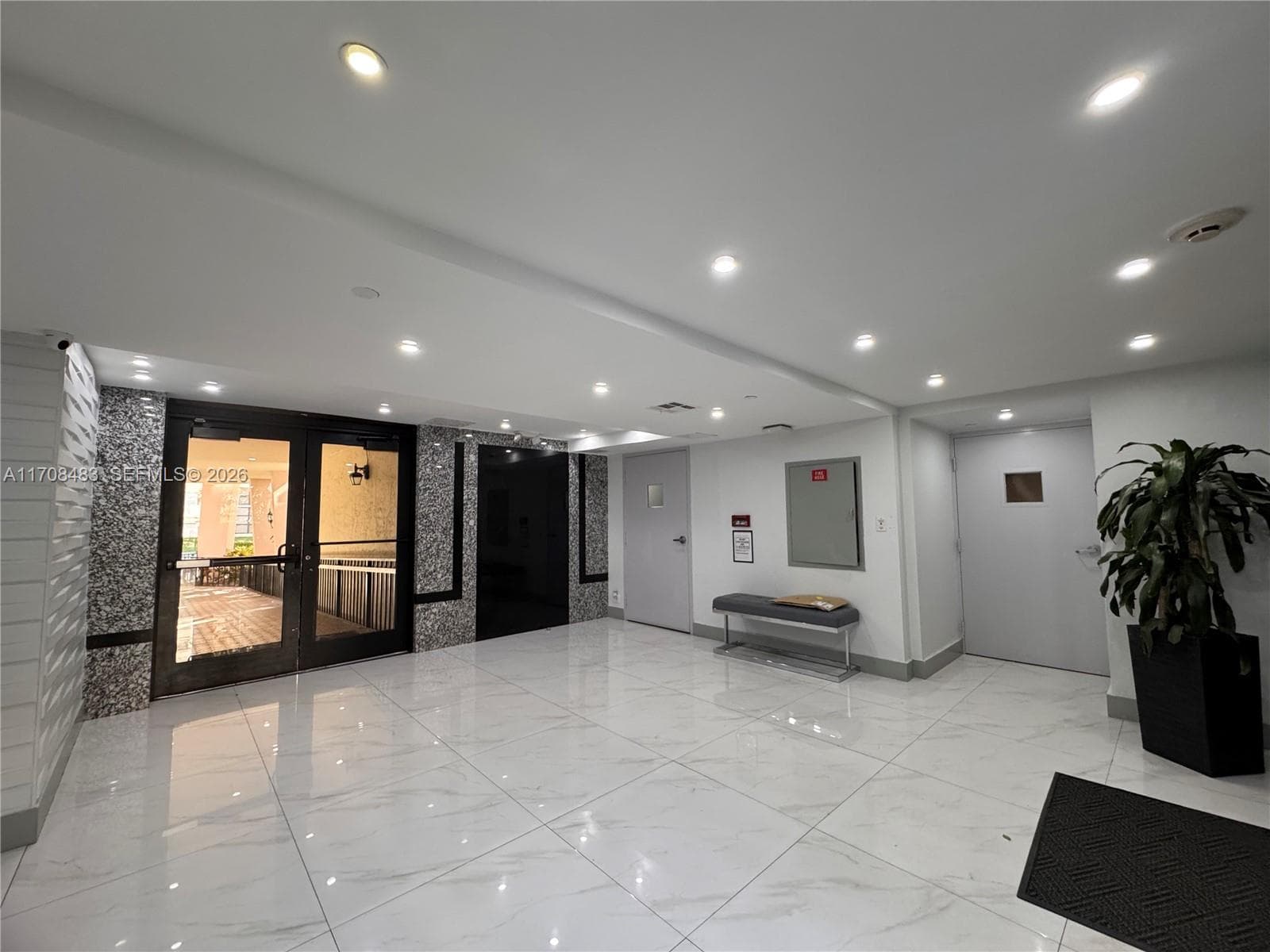 16919 N Bay Rd # 117, Sunny Isles Beach FL 33160 — 2