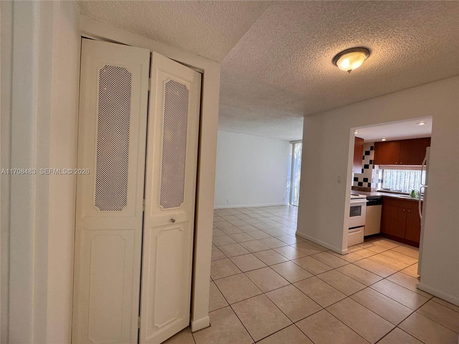 16919 N Bay Rd # 117, Sunny Isles Beach FL 33160 — 17