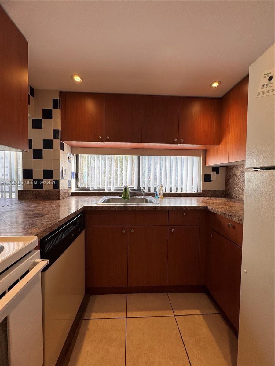16919 N Bay Rd # 117, Sunny Isles Beach FL 33160 — 8