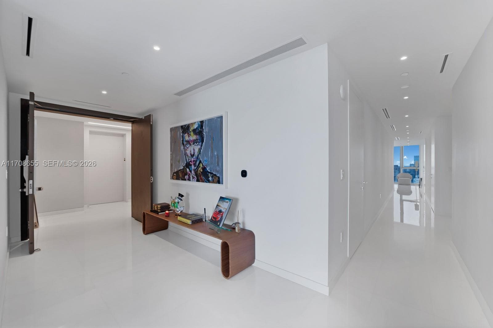 300 Biscayne Blvd Way # 4703, Miami FL 33131 — 27