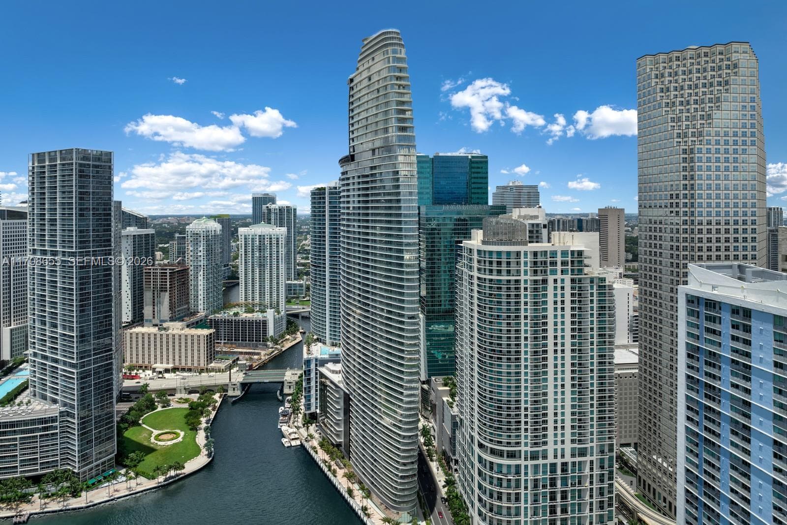 300 Biscayne Blvd Way # 4703, Miami FL 33131 — 95