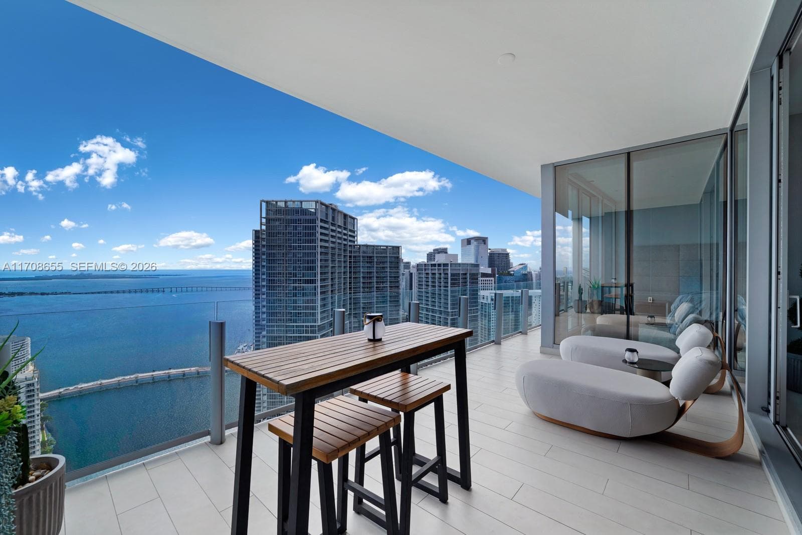 300 Biscayne Blvd Way # 4703, Miami FL 33131 — 6
