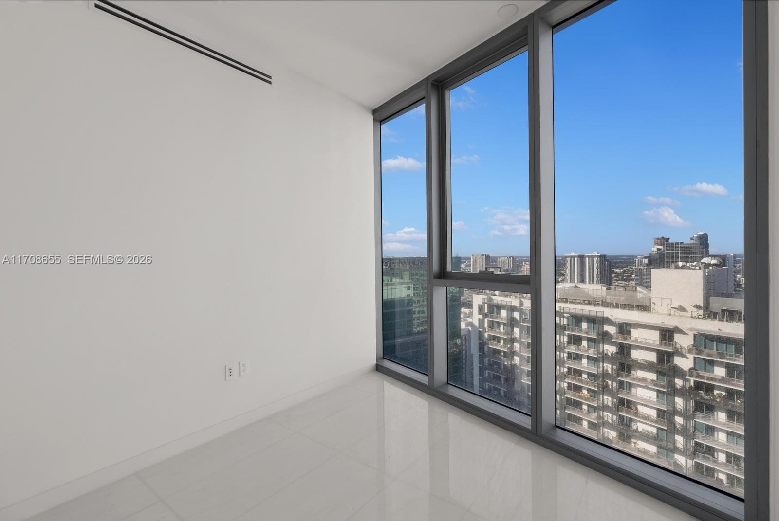 300 Biscayne Blvd Way # 4703, Miami FL 33131 — 53