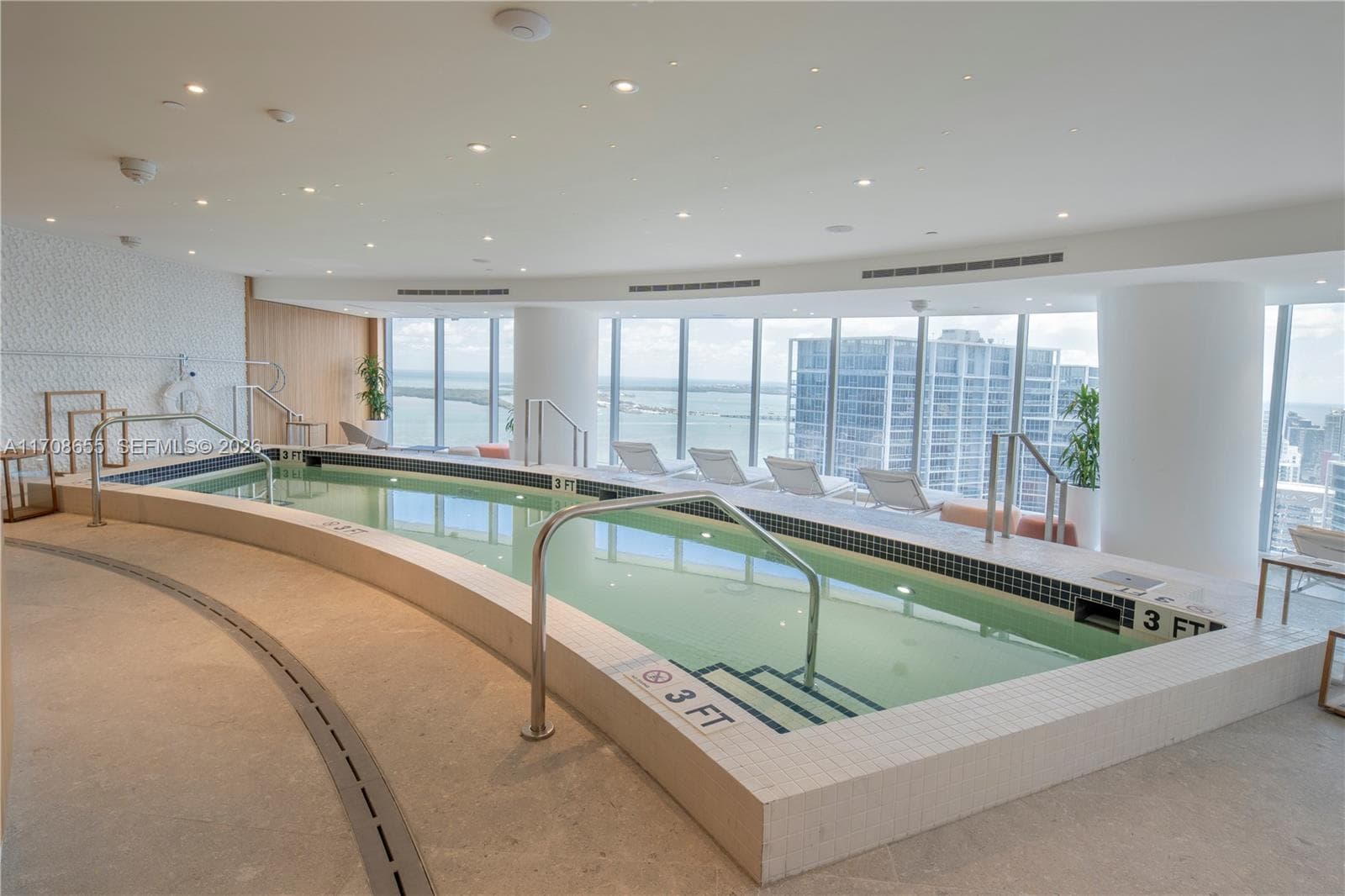300 Biscayne Blvd Way # 4703, Miami FL 33131 — 73