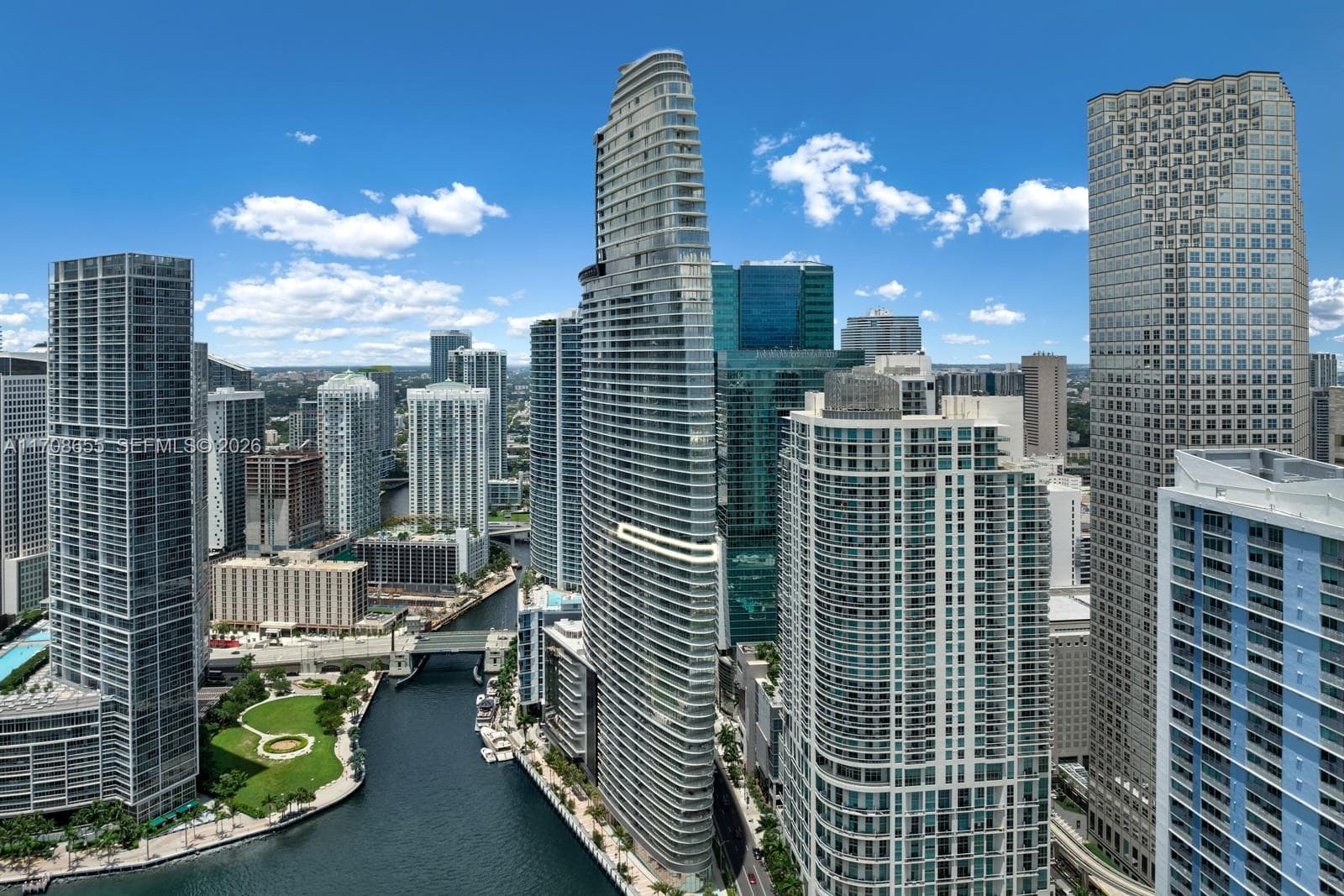300 Biscayne Blvd Way # 4703, Miami FL 33131 — 96