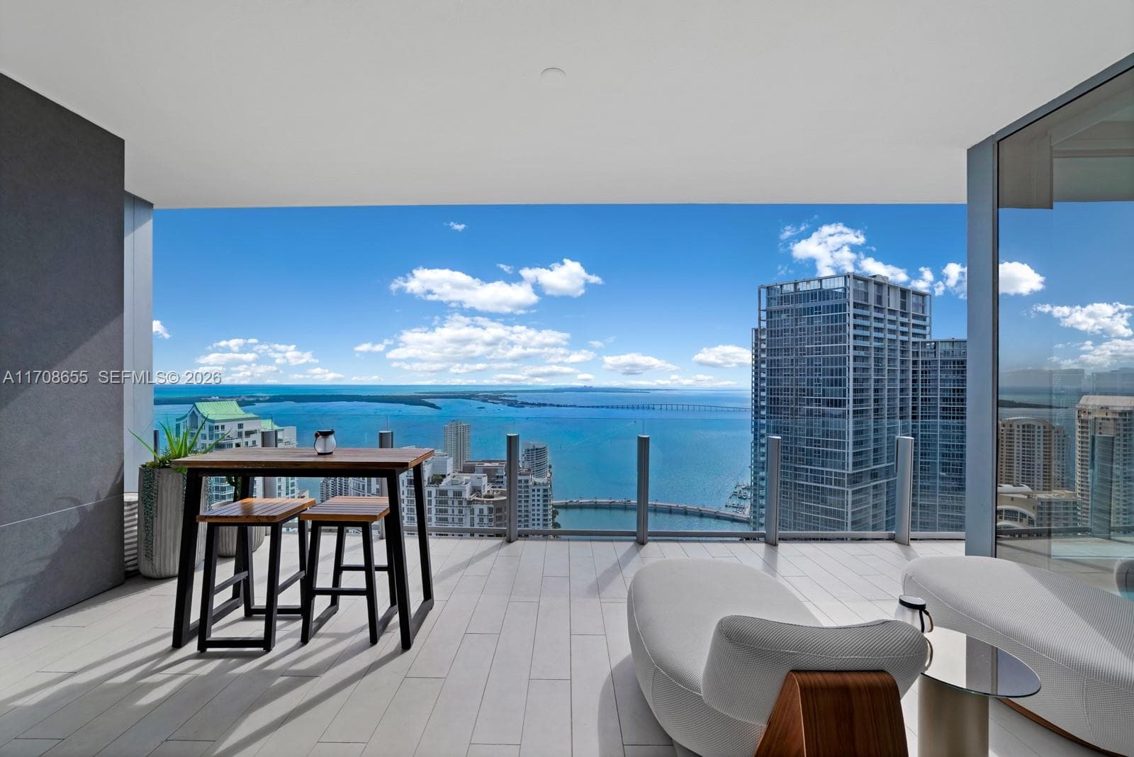 300 Biscayne Blvd Way # 4703, Miami FL 33131 — 5