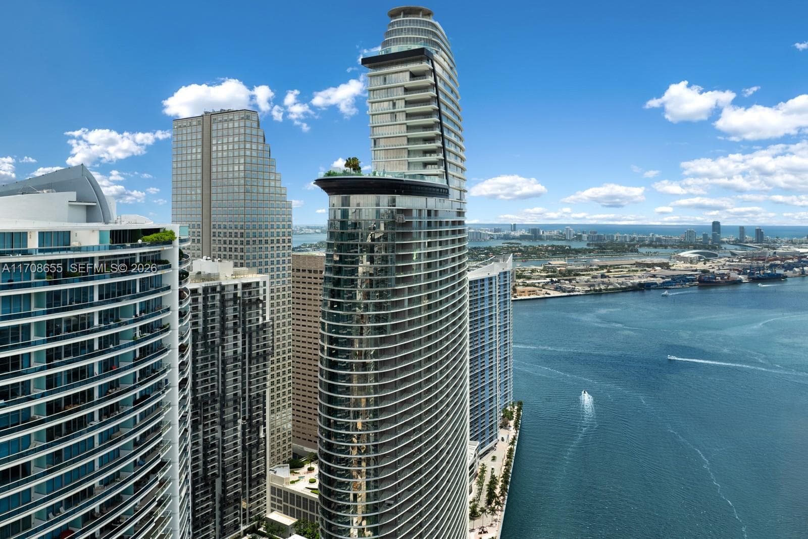 300 Biscayne Blvd Way # 4703, Miami FL 33131 — 92