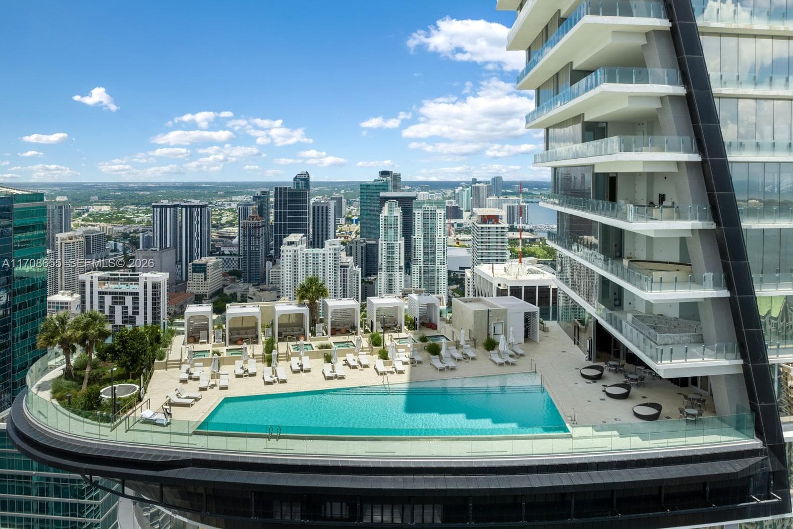 300 Biscayne Blvd Way # 4703, Miami FL 33131 — 86