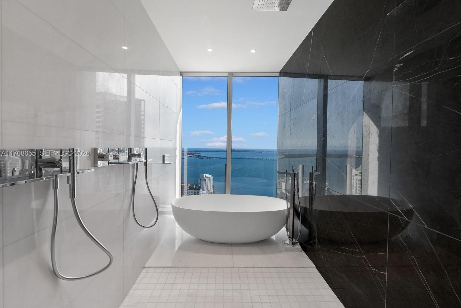 300 Biscayne Blvd Way # 4703, Miami FL 33131 — 38