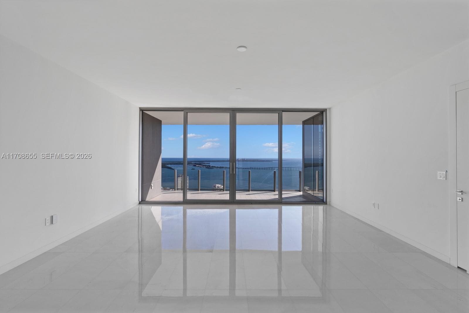 300 Biscayne Blvd Way # 4703, Miami FL 33131 — 49
