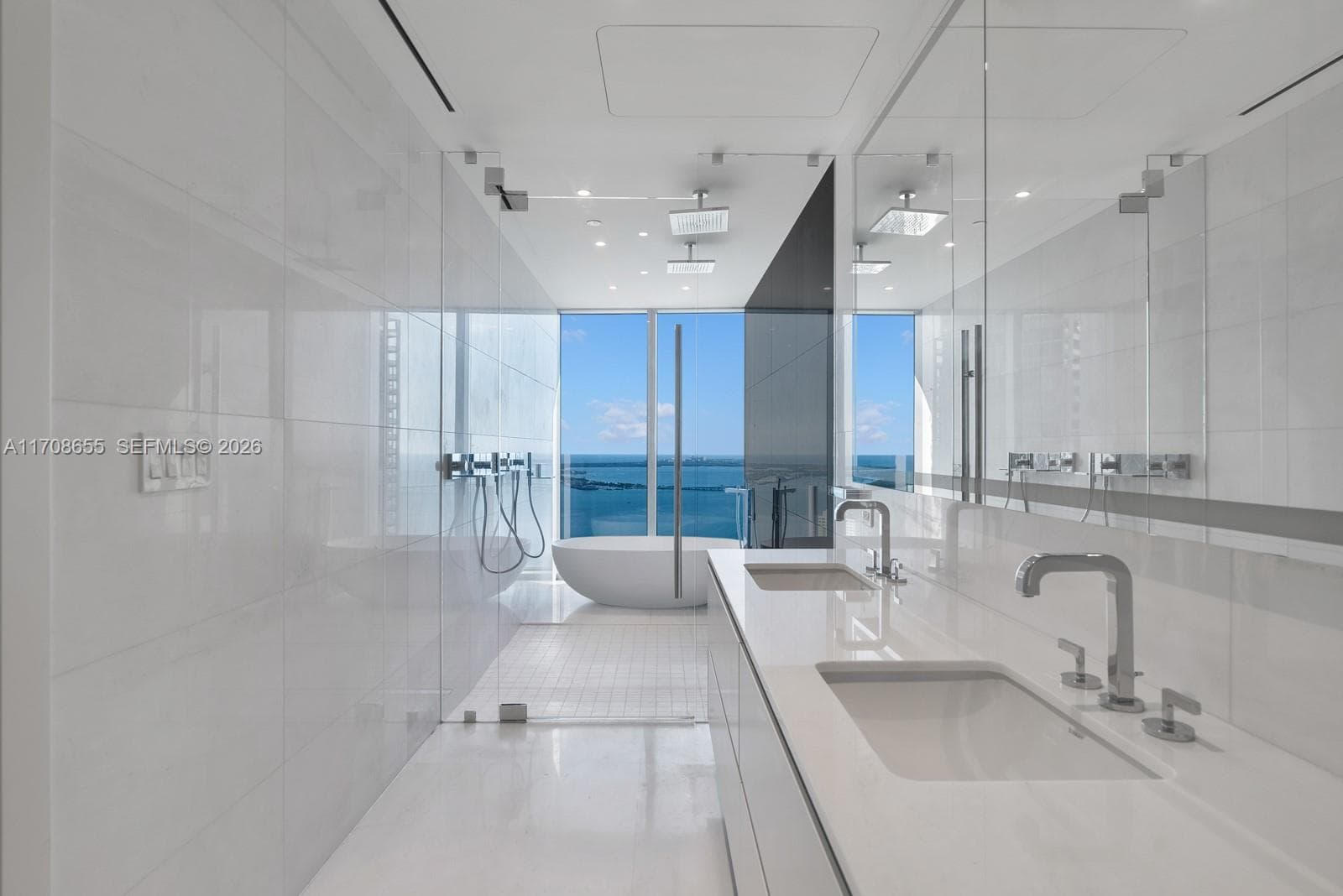 300 Biscayne Blvd Way # 4703, Miami FL 33131 — 54