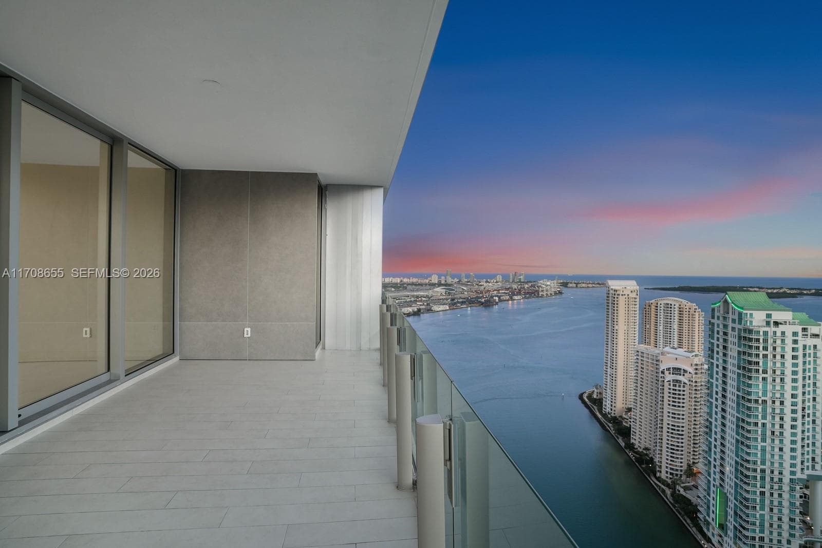 300 Biscayne Blvd Way # 4703, Miami FL 33131 — 31