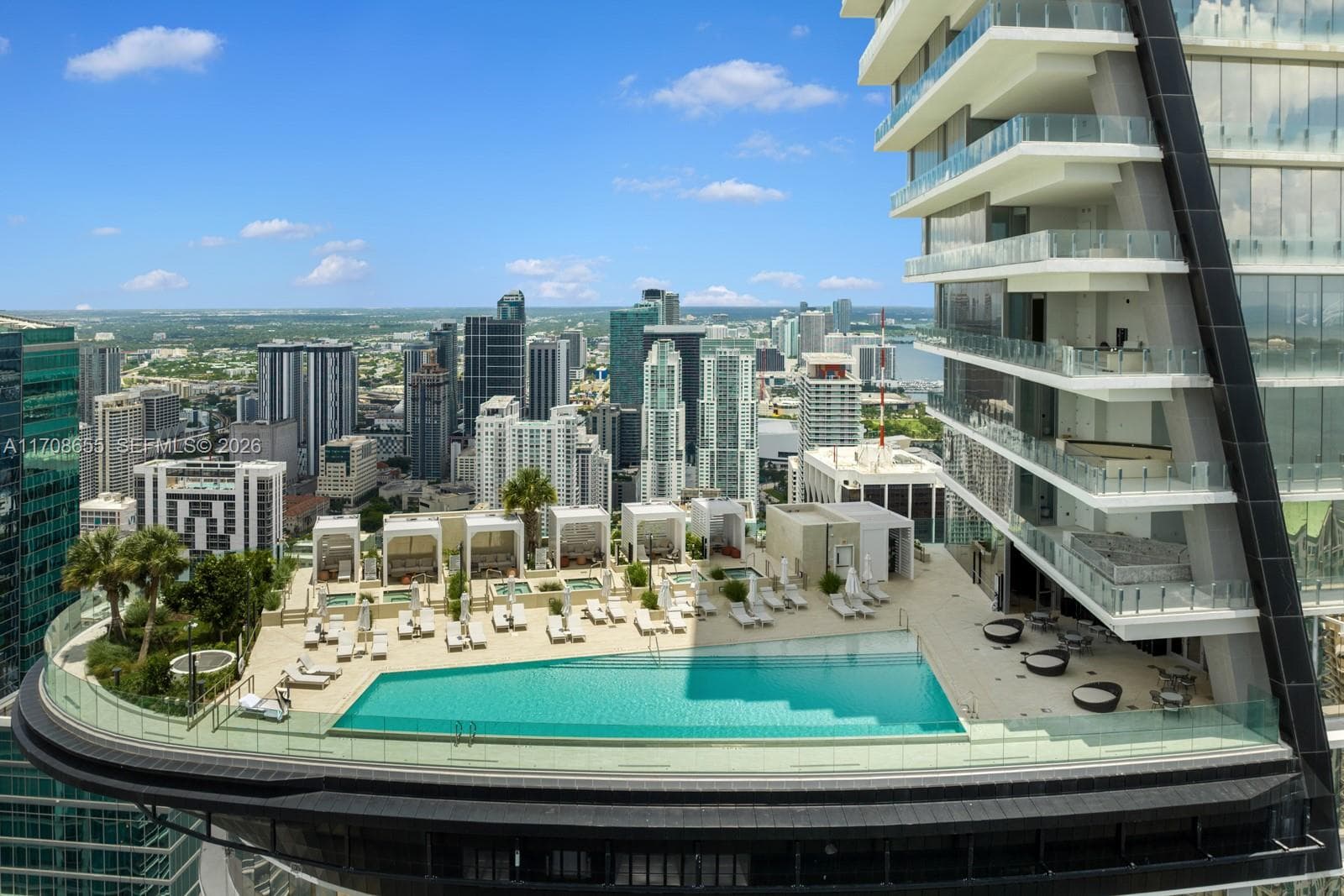 300 Biscayne Blvd Way # 4703, Miami FL 33131 — 60