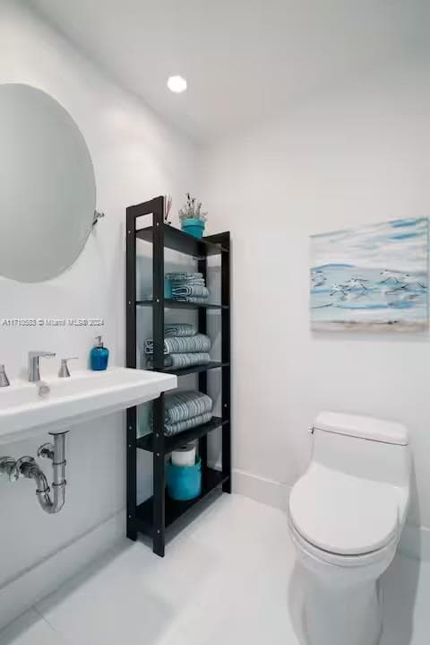 100 Lincoln Rd # 739, Miami Beach FL 33139 — 17